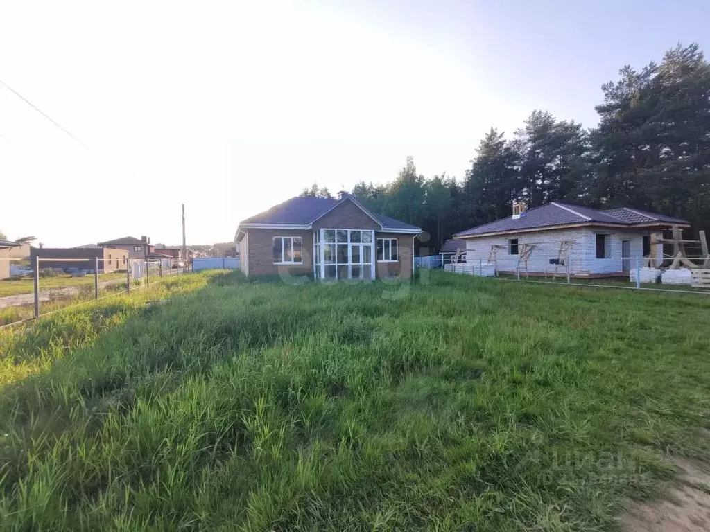 Дом в Тверская область, Калининский муниципальный округ, д. Сакулино ... - Фото 0