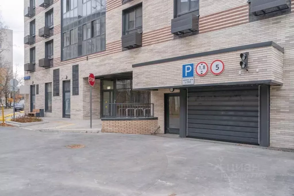 Гараж в Москва 1-я Владимирская ул., 47к1 (13 м) - Фото 1