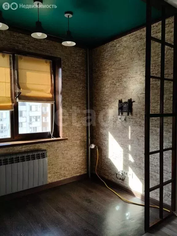 2-комнатная квартира: Саратов, улица имени П.М. Зыбина, 6 (59.4 м) - Фото 1