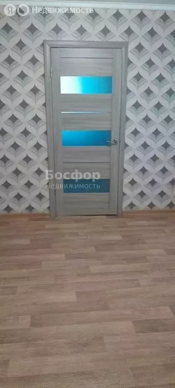 2-комнатная квартира: Кировское, Октябрьская улица, 3 (45 м) - Фото 1