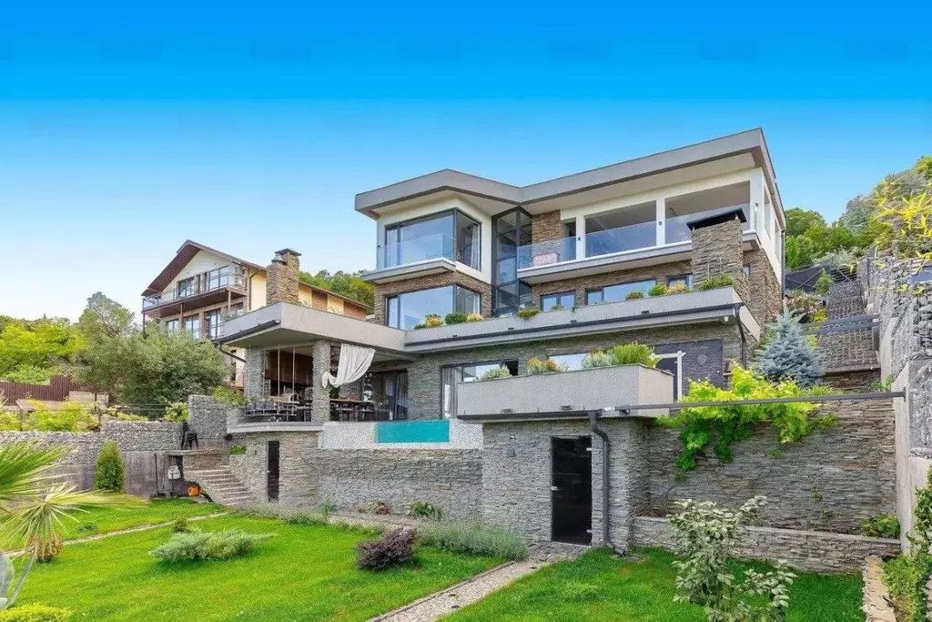 Дом в Краснодарский край, Сочи Малый Ахун мкр, ул. Светлая (350 м) - Фото 1