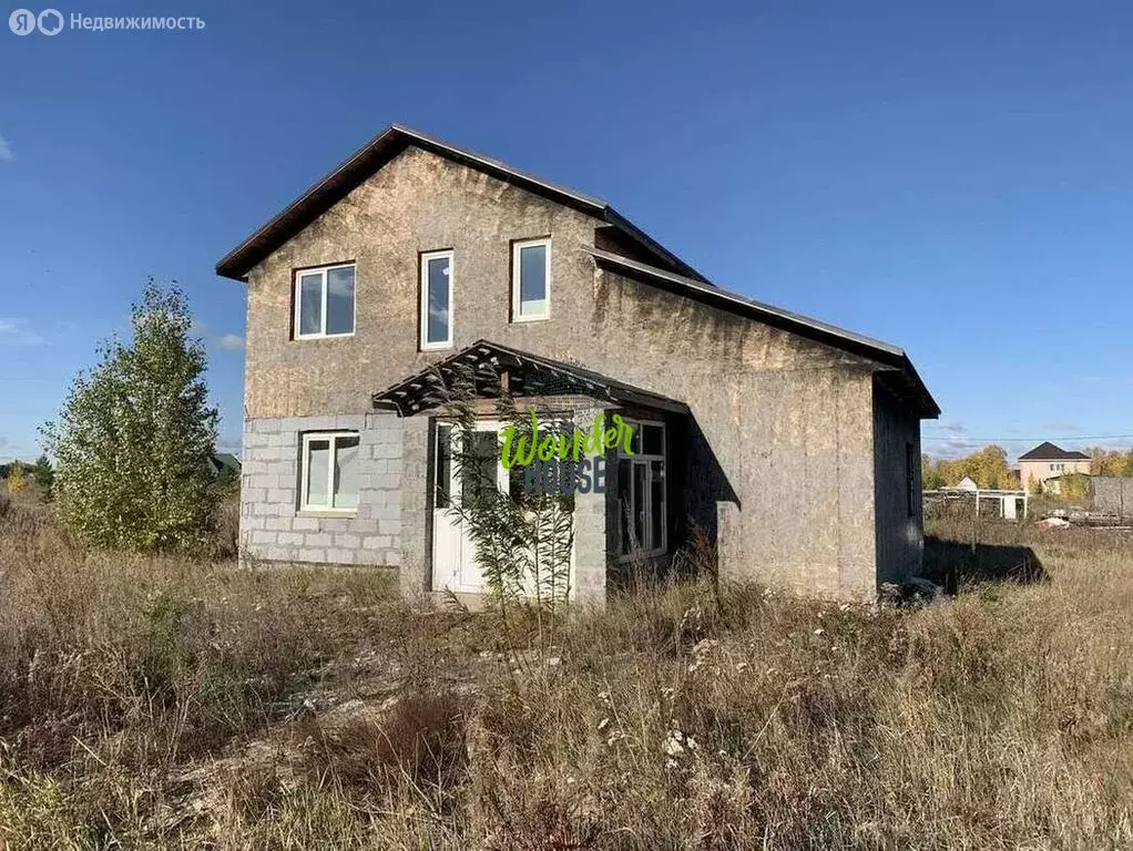 Дом в село Луговое, Центральная улица, 1 (120 м) - Фото 0
