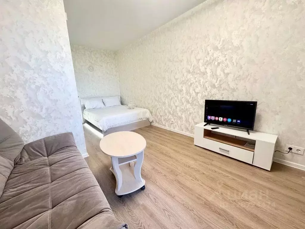 1-к кв. Свердловская область, Екатеринбург пер. Полимерный, 13 (45.0 ... - Фото 1