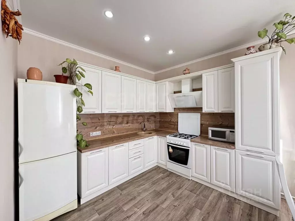 Дом в Оренбургская область, пос. Акбулак ул. Индустриальная, 33 (204 ... - Фото 2