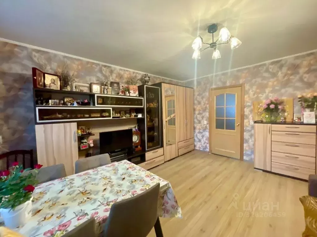 3-к кв. Санкт-Петербург ул. Коммуны, 44к2 (57.3 м) - Фото 1