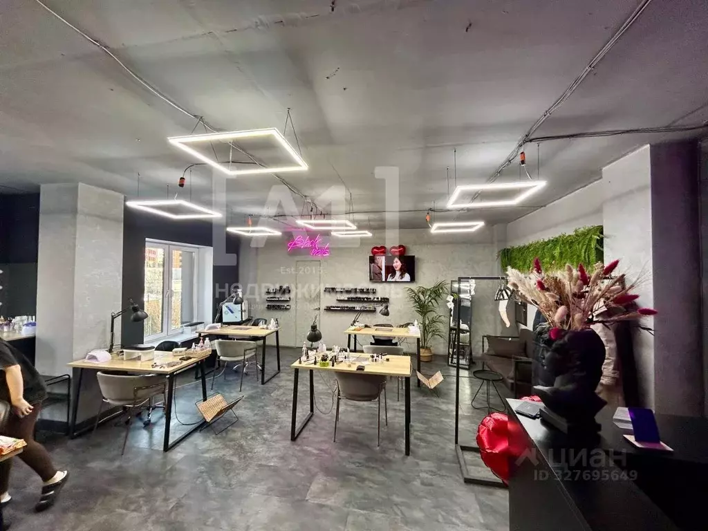 2-к кв. Челябинская область, Челябинск Лесопарковая ул., 8 (92.5 м) - Фото 1