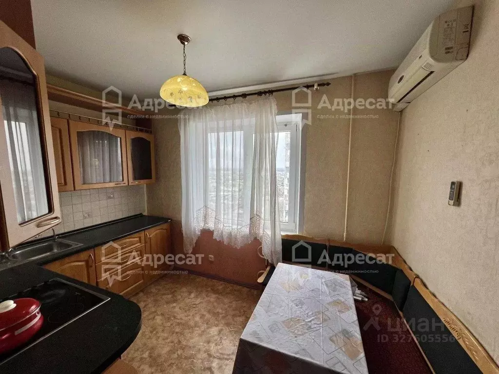 2-к кв. Волгоградская область, Волгоград ул. Кирова, 98А (50.0 м) - Фото 2
