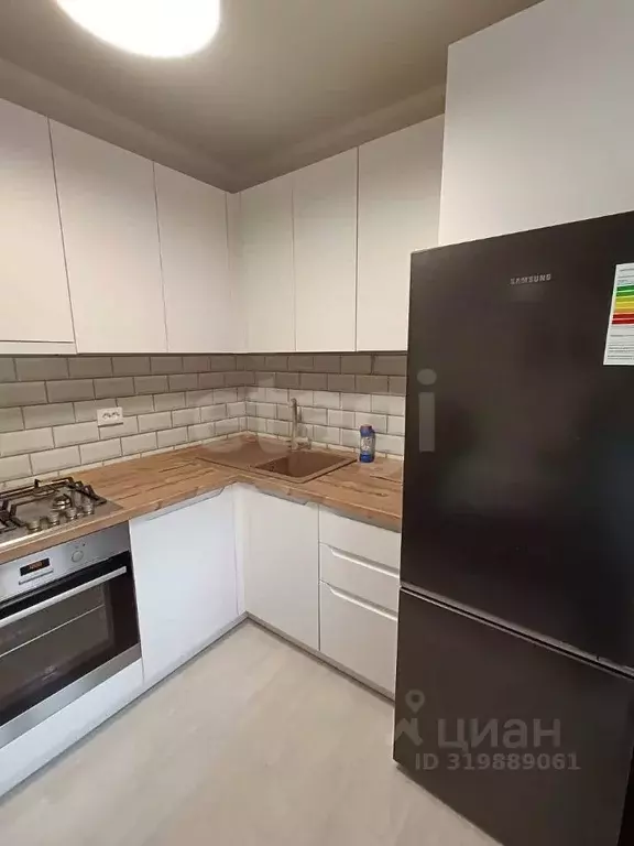 2-к кв. Татарстан, Казань ул. Толбухина, 21 (55.0 м) - Фото 0
