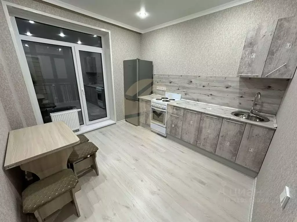 1-к кв. Белгородская область, Старый Оскол Садовые Кварталы мкр, 2 ... - Фото 0