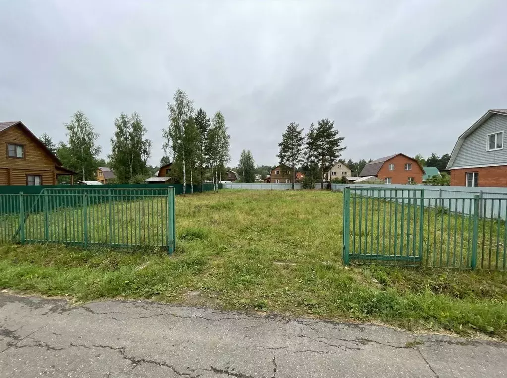 Участок в Москва д. Армазово,  (6.1 сот.) - Фото 1