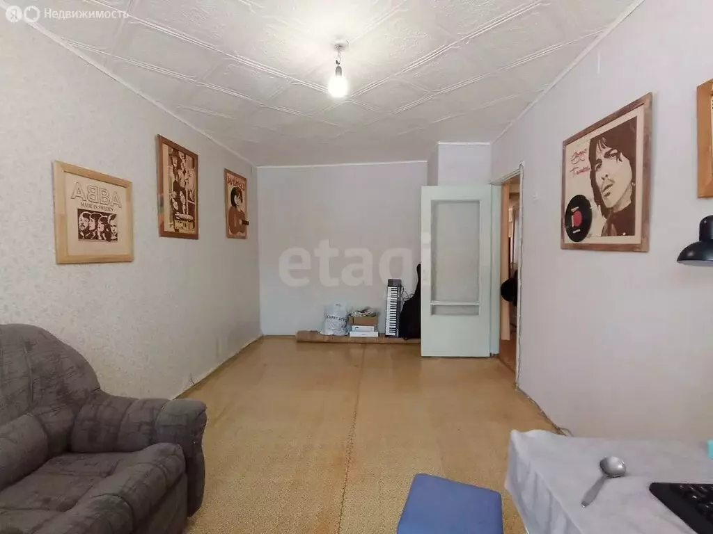 3-комнатная квартира: Стерлитамак, проспект Октября, 17 (62.5 м) - Фото 2