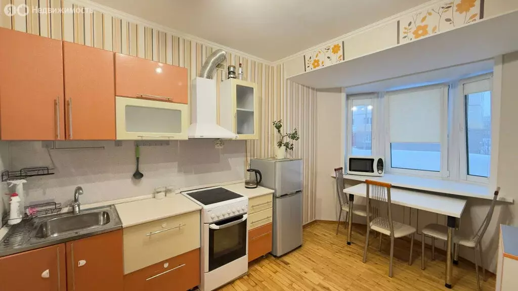 1-комнатная квартира: Сыктывкар, Советская улица, 1 (36.8 м) - Фото 1