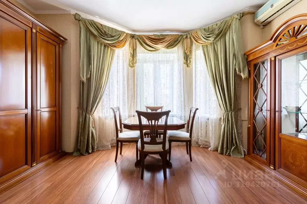 2-к кв. Татарстан, Казань ул. Островского, 85А (102.0 м) - Фото 1