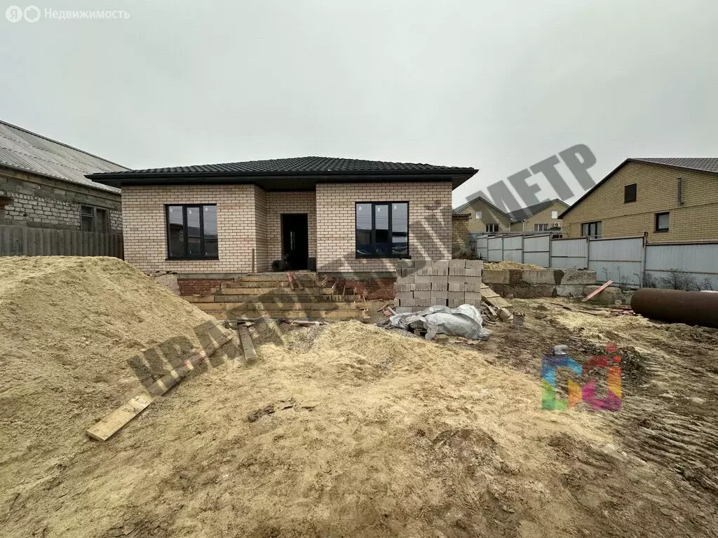 Дом в Элиста, Гвардейская улица (102 м) - Фото 1