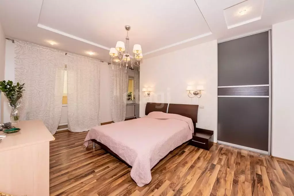 4-к кв. Вологодская область, Череповец Первомайская ул., 38А (159.7 м) - Фото 1