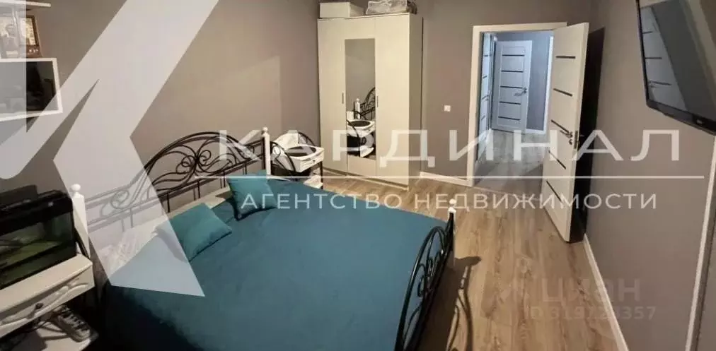 2-к кв. Белгородская область, Старый Оскол Дубрава мкр, 1 кв-л, 18 ... - Фото 0