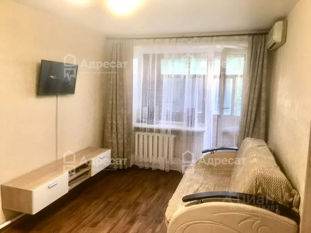 1-к кв. Волгоградская область, Волжский Коммунистическая ул., 2 (29.0 ... - Фото 0