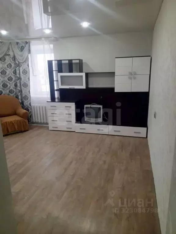 1-к кв. Вологодская область, Шексна рп, Шексна Северная мкр ул. ... - Фото 2