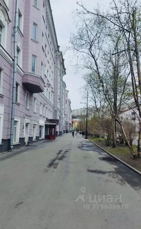 Помещение свободного назначения в Мурманская область, Мурманск просп. ... - Фото 1