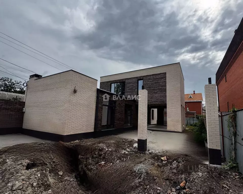 Дом в Ростовская область, Ростов-на-Дону Петрозаводская ул., 151 (230 ... - Фото 1