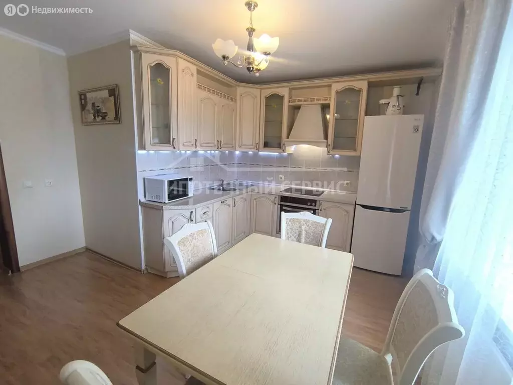2-комнатная квартира: Магнитогорск, проспект Ленина, 143 (69 м) - Фото 1