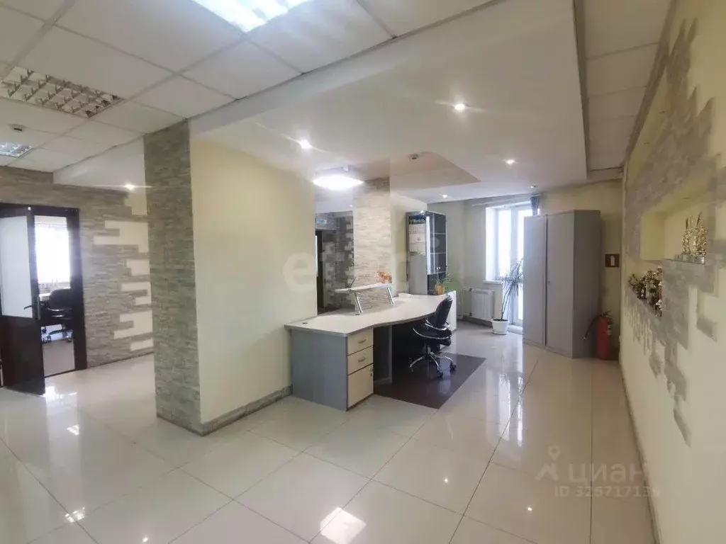 Офис в Кемеровская область, Новокузнецк ул. Тольятти, 5Б (499 м) - Фото 1