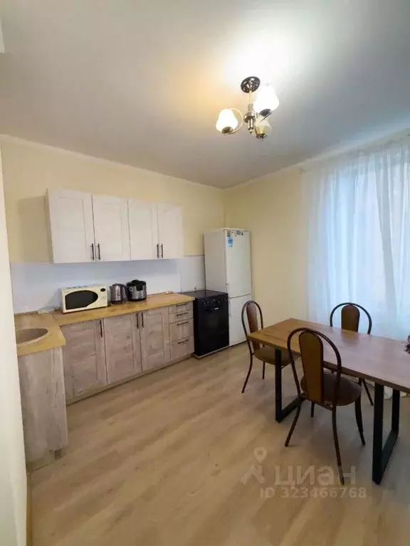 3-к кв. Курская область, Курск ул. Радищева, 20 (84.0 м) - Фото 1