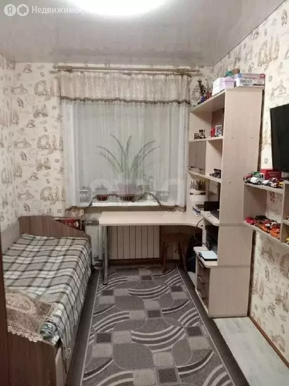 3-комнатная квартира: посёлок городского типа Чернышевск, ... - Фото 2