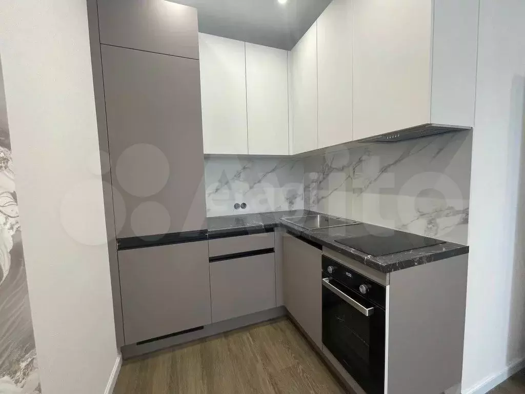 1-к. квартира, 31 м, 8/17 эт. - Фото 0