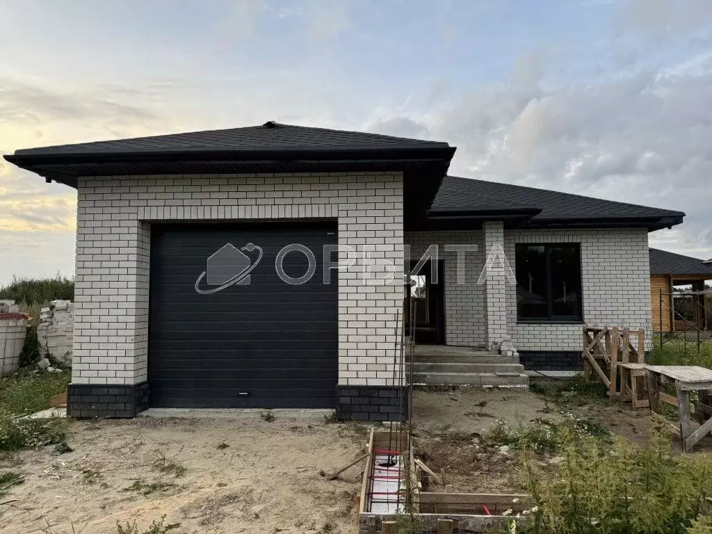 Дом в Тюменская область, Тюменский район, д. Ушакова Зеленая ул. (140 ... - Фото 1