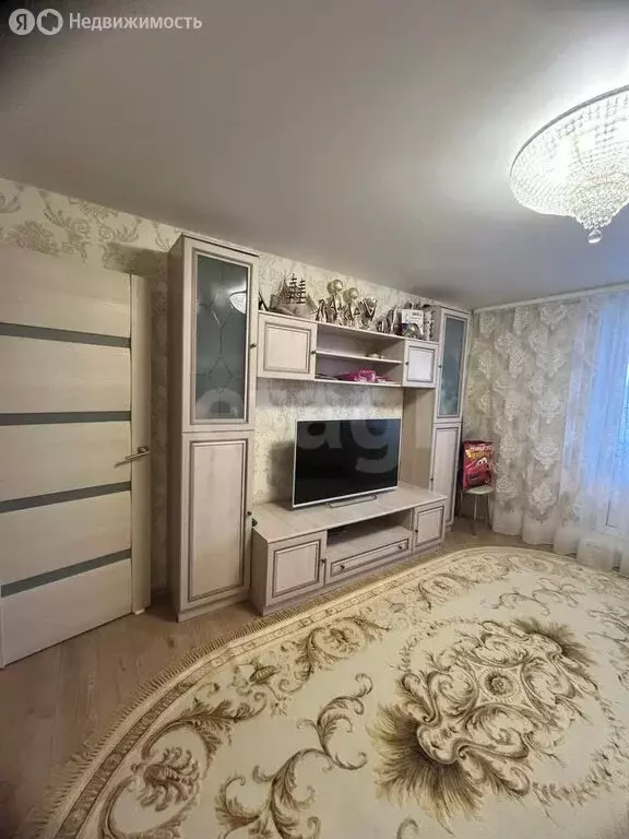 3-комнатная квартира: Усинск, улица Ленина, 15 (67 м) - Фото 1