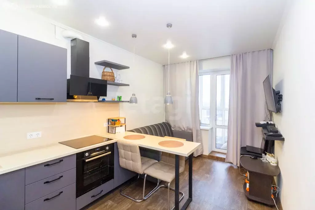 1-комнатная квартира: Тюмень, Ставропольская улица, 97к2 (37.3 м) - Фото 2