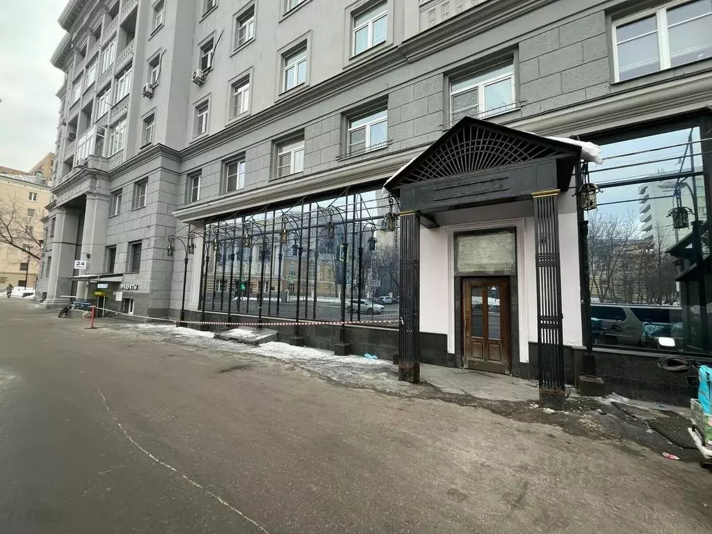 Торговая площадь в Москва Большая Пироговская ул., 37-43ка (407 м) - Фото 0