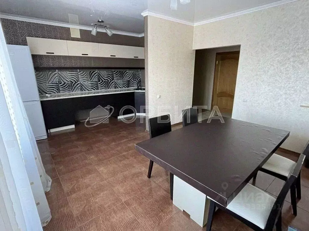 2-к кв. Тюменская область, Тюмень Солнечный проезд, 3 (80.3 м) - Фото 1