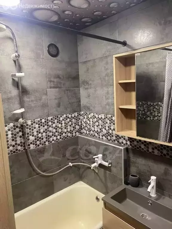 1-комнатная квартира: Тюмень, улица Белинского, 3 (30.2 м) - Фото 1