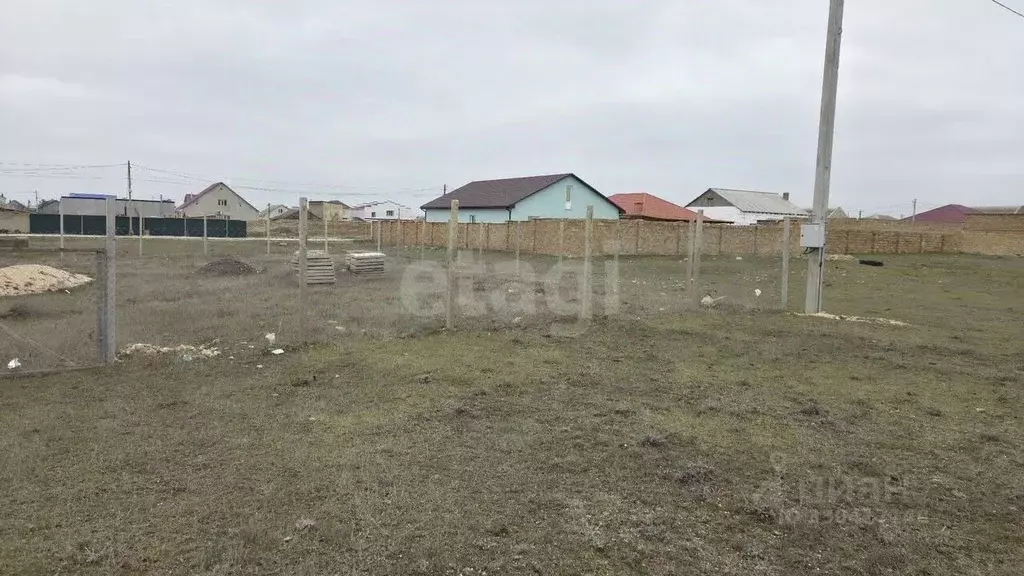 Участок в Крым, Сакский район, с. Суворовское ул. Северная, 80 (7.0 ... - Фото 1