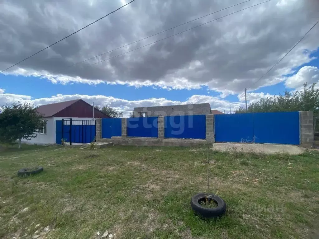 Дом в Ставропольский край, Грачевский муниципальный округ, с. ... - Фото 2