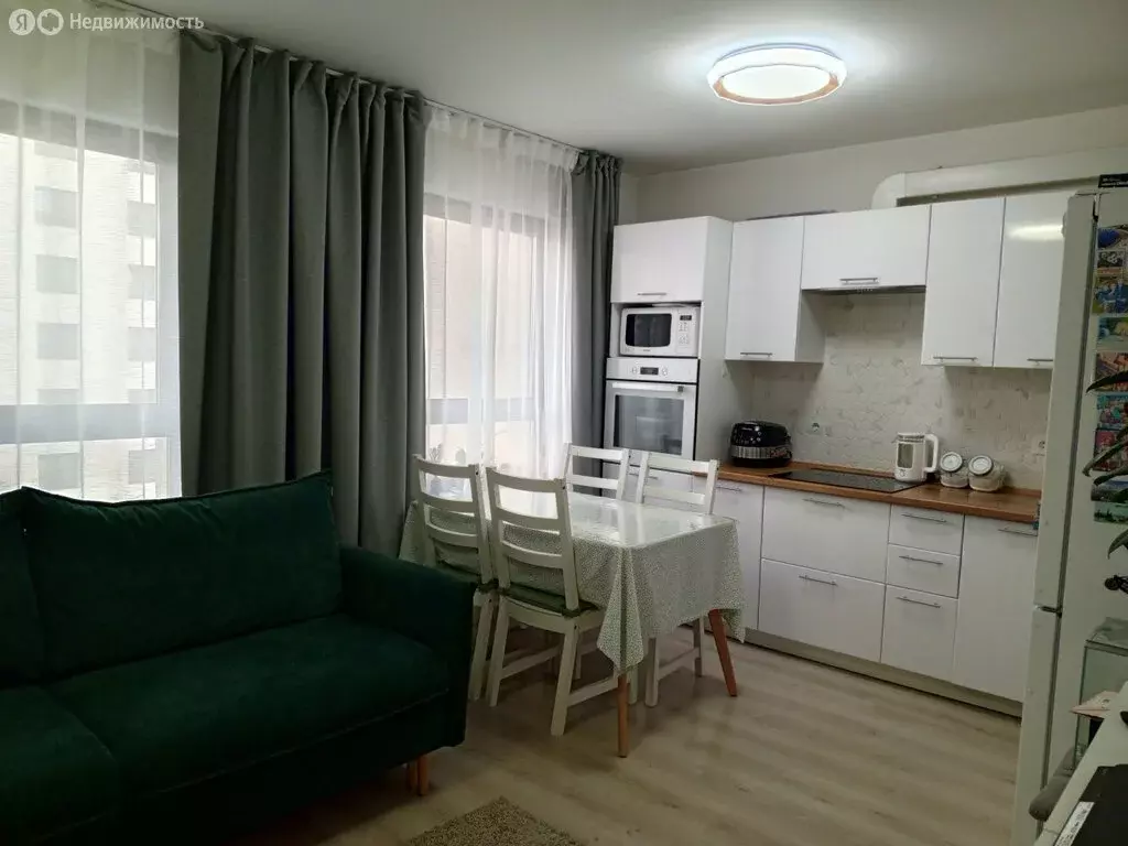 2-комнатная квартира: Екатеринбург, улица Евгения Савкова, 35 (54.3 м) - Фото 1