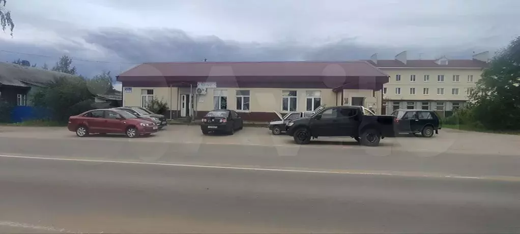 Торговая площадь в Ленинградская область, Лодейное поле ул. Розы ... - Фото 0
