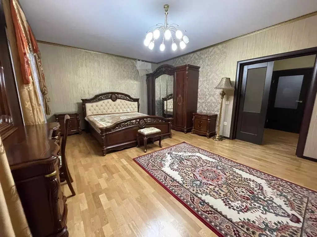 3-к кв. Астраханская область, Астрахань ул. Сен-Симона, 46 (106.0 м) - Фото 1