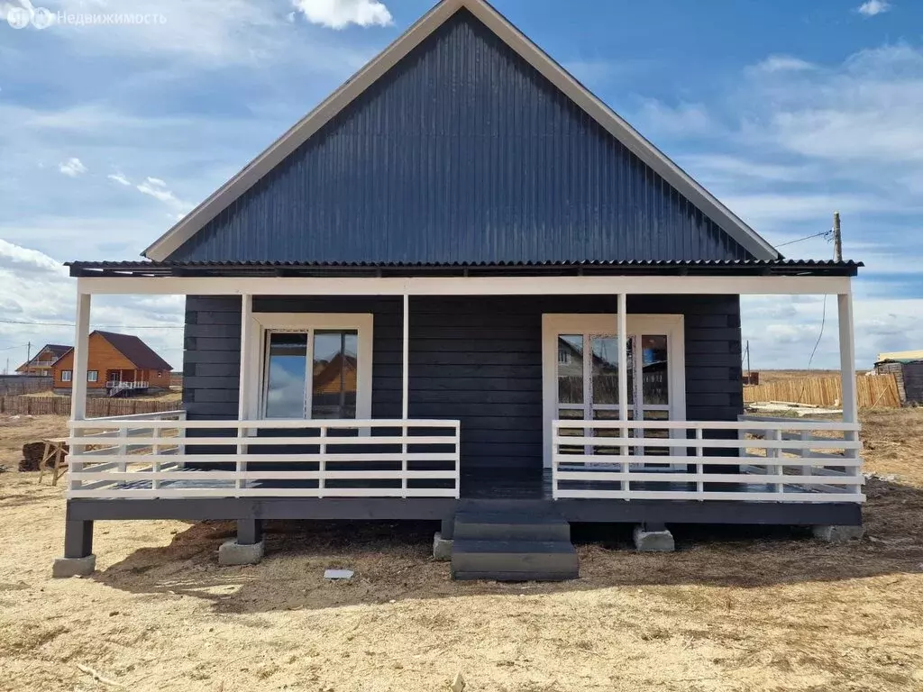 Дом в село Урик, Светлая улица, 20 (112 м) - Фото 1