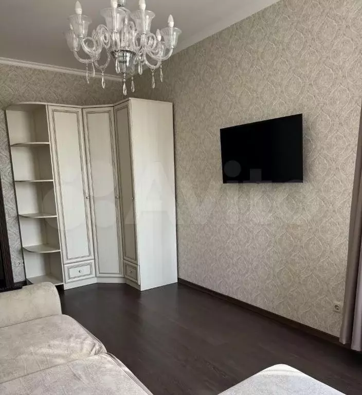 1-к. квартира, 42 м, 4/14 эт. - Фото 0