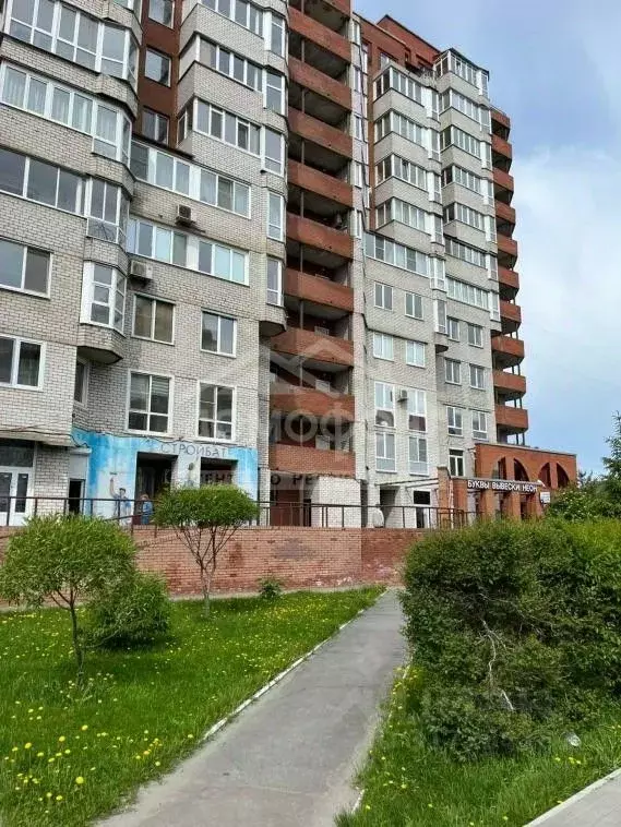 2-к кв. Омская область, Омск ул. Маршала Жукова, 144 (80.6 м) - Фото 0