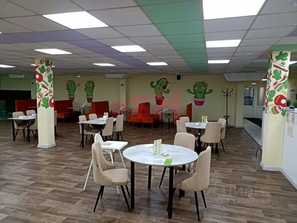 Торговая площадь в Курганская область, Курган Заозерный жилрайон, 3-й ... - Фото 2