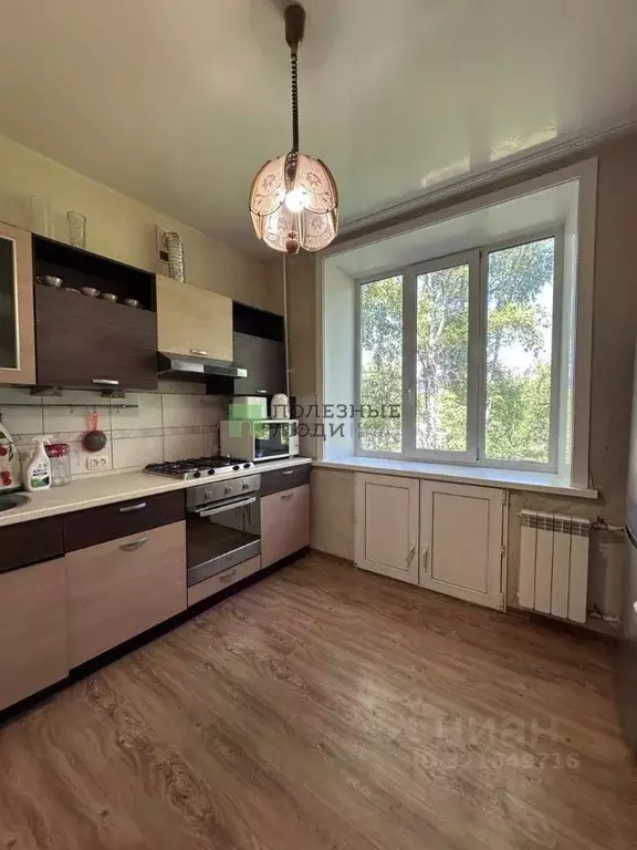 3-к кв. Иркутская область, Ангарск 80-й кв-л, 17 (75.5 м) - Фото 0