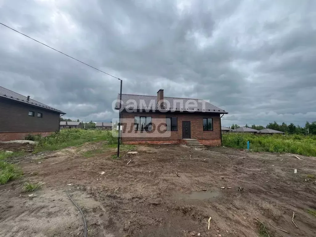 Дом в Курская область, Курский район, Нижнемедведицкий сельсовет, д. ... - Фото 0