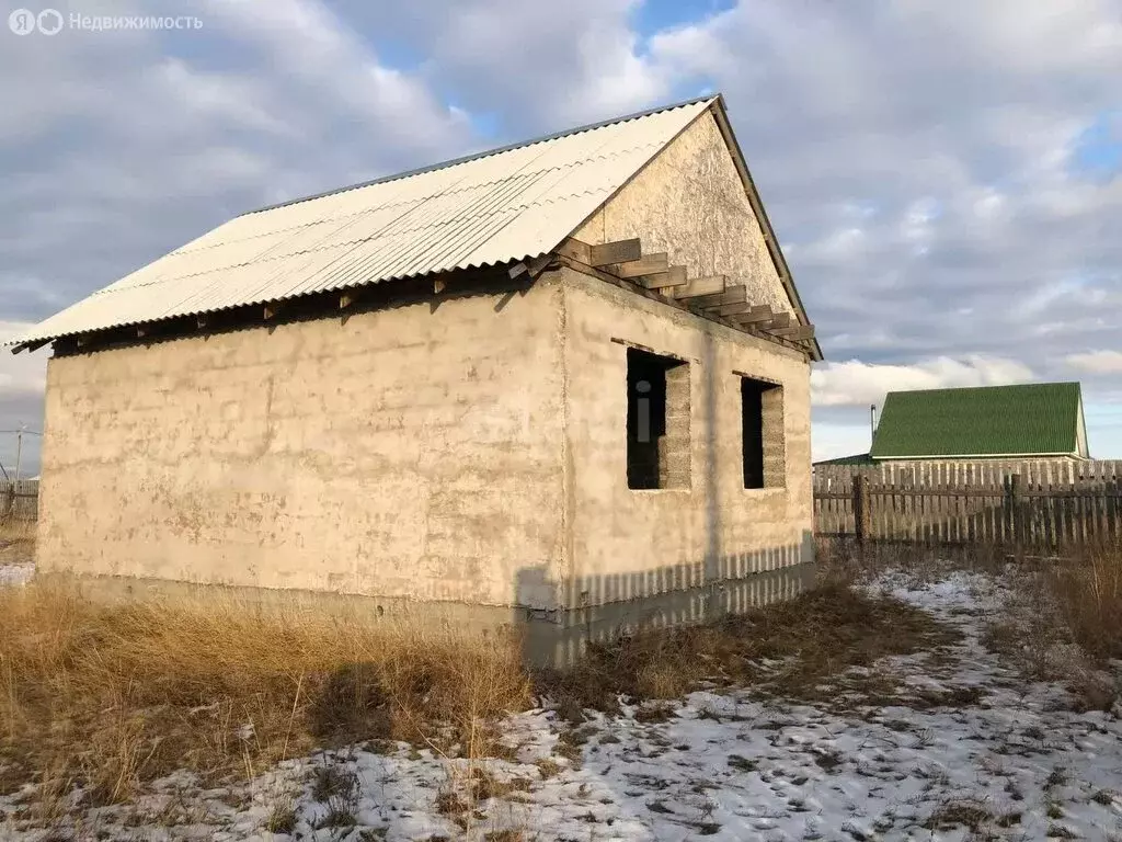 Дом в село Белый Яр, Российская улица (60 м) - Фото 1