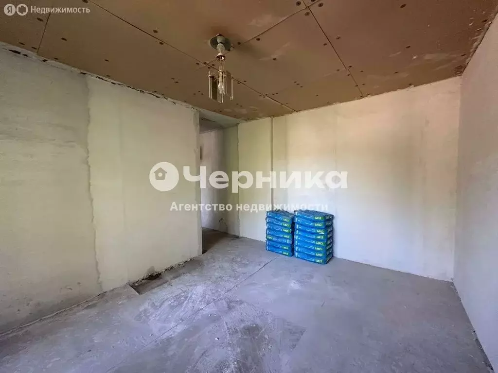 3-комнатная квартира: Шахты, проезд Микрорайон Горняк, 20 (75 м) - Фото 0