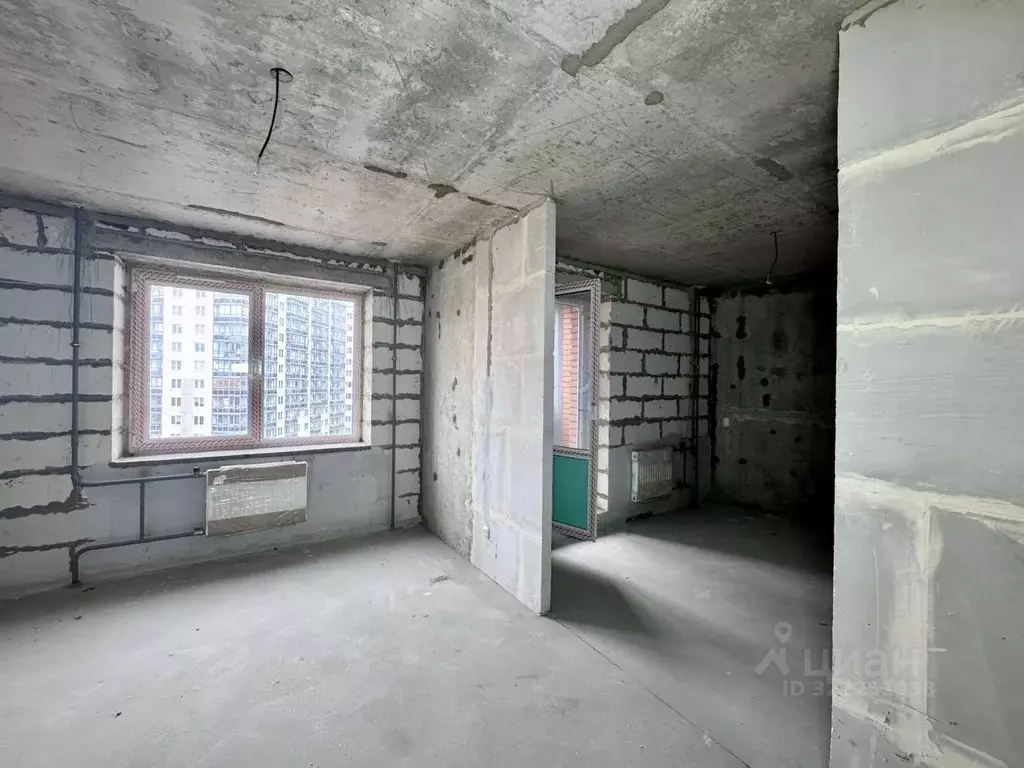 3-к кв. Ленинградская область, Мурино Всеволожский район, пл. ... - Фото 1