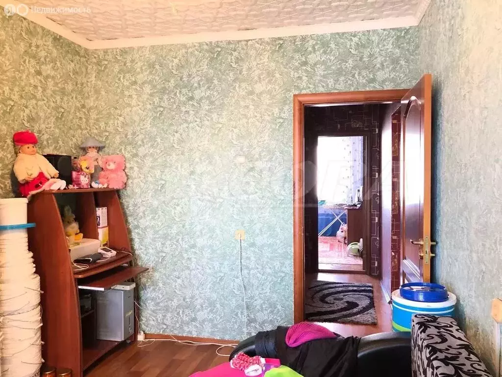 3-комнатная квартира: Тюмень, улица Мельникайте, 136 (65 м) - Фото 1